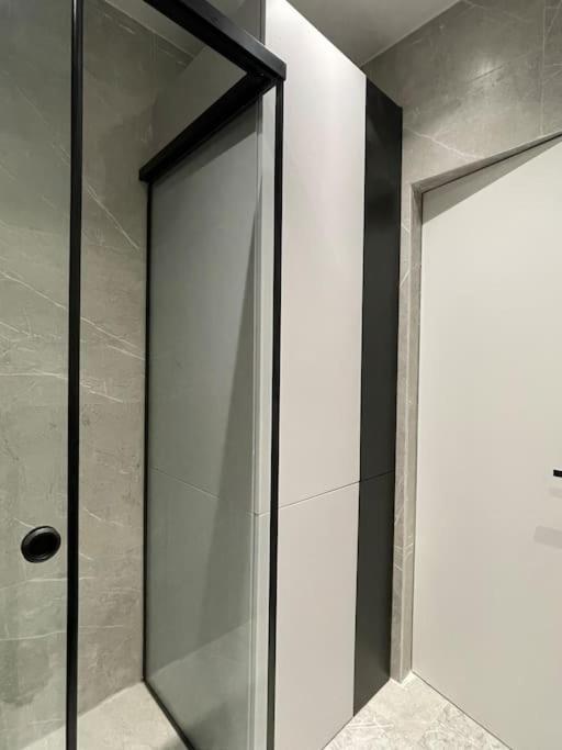 Angry Architects Apartment01 Τίρανα Εξωτερικό φωτογραφία