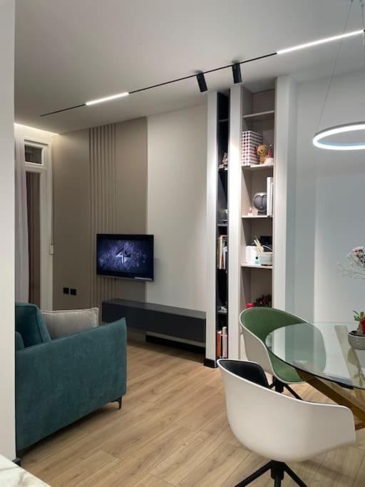 Angry Architects Apartment01 Τίρανα Εξωτερικό φωτογραφία